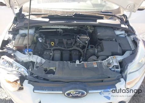 2014 Ford Focus Se z USA, uszkodzony, nr VIN 1FADP3F22EL345355